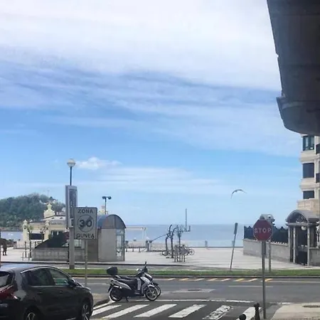 Donostia, A Pocos Pasos De La Playa De La Concha. Lejlighed